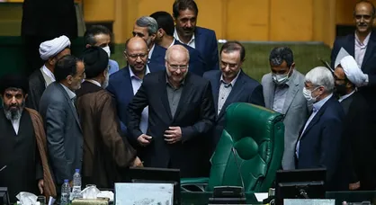 مجلسی که بر لبه شمشیر راه خواهد رفت