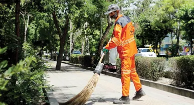 پاکبان امانتدار ایلامی کیف حاوی یک میلیارد تومان طلا را به صاحبش بازگرداند