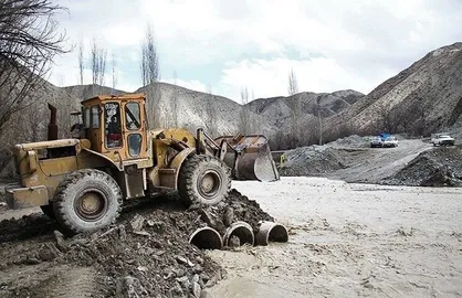 تلاش برای رفع مشکلات قطعی آب ۲۰ روستا و برق ۱۶ روستا در هرمزگان ادامه دارد