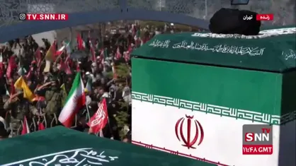 احترام نظامی به پیکر رهبر شهید انقلاب