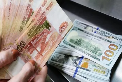 کاهش قیمت انواع سکه/ دلار اندکی گران شد