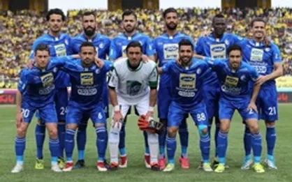 اقدام تحسین برانگیز بازیکنان استقلال برای هوادار آسیب دیده