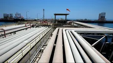 مقام دولتی هند: به پالایشگاه‌ها نگفتیم واردات نفت ایران متوقف شود