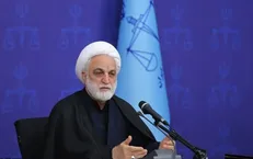 از مبارزه با فساد و برهم‌زنندگان امنیت جامعه غافل نشوید