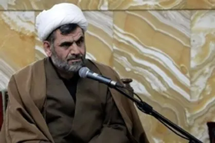 ماجرای شنیدنی آخرین عکس شهید حجت&zwnj;الاسلام اصلانی چند روز پیش از شهادتش در حرم رضوی