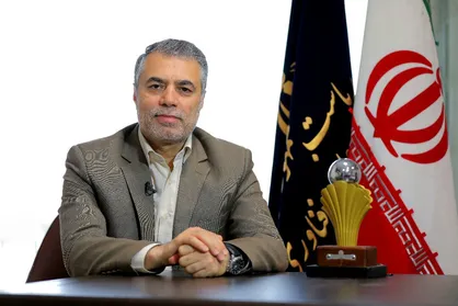 کرمی: &laquo;سورنا ستاری&raquo; هیچ حسابی در توئیتر ندارد