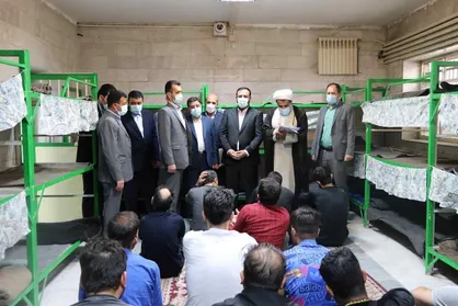 دادستان تهران از زندان اوین بازدید کرد / درخواست زندانیان برای استفاده از پابند الکترونیکی