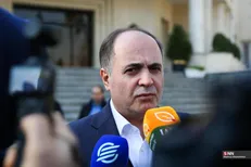 نوری قزلجه: اگر تغییرات فاحشی در قیمت کالا‌های اساسی اتفاق بیفتد، مابه‌التفاوت آن را پرداخت خواهیم کرد + فیلم