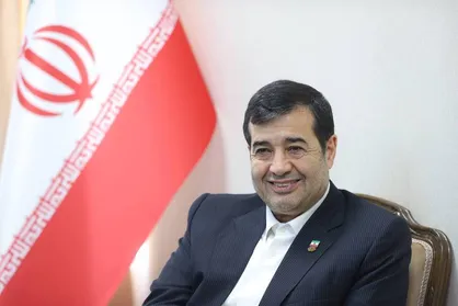 وزیر ورزش: آغوش وطن برای ورزشکاران باز است