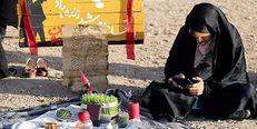 پاداش‌گیری از شهدا در لحظه/ تماس پدرم کارت دعوت شهدا بود!