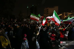 شادی مردم تهران پس از صعود تیم ملی فوتبال به جام جهانی