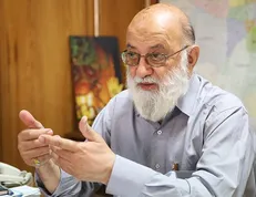 چمران: شورای ائتلاف نیروهای انقلاب، مدل تکامل یافته‌ی جمنا است/ ادامه فعالیت شورای ائتلاف بستگی به عملکردش دارد