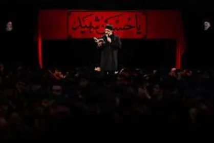 بعد سجده&zwnj;ام، بوسه بر خاک کربلا می&zwnj;زنم...