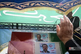 مراسم تشییع شهدای ناوگان دنا در میدان انقلاب تهران