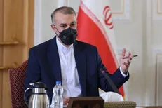 انتقاد وزیر امور خارجه ایران از روش ملاقات‌های سه کشور آلمان، انگلیس و فرانسه با ایران/ در چارچوب ۴+۱ با سه کشور ملاقات می‌کنیم+فیلم