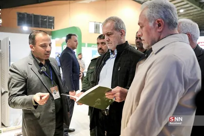 بازدید رئیس جمهور از نمایشگاه &laquo;الگوهای مسیر پیشرفت&raquo;