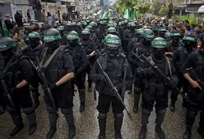 حاج قاسم سلیمانی همه نوع حمایتی را از مقاومت فلسطینی به جا آورد