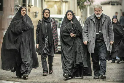 پیچش ضرب آهنگ کند و خرده روایت&zwnj;ها بر تن &laquo;افرا&raquo;