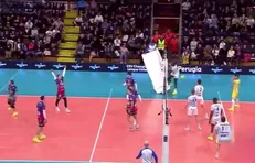 سقوط یک داور!