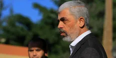 روزنامه اسرائیلی: رئیس حماس از نتانیاهو و گانتز شجاع‌تر و راستگوتر است