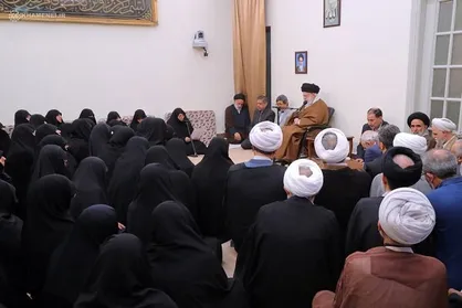 اعضای جامعة الزهراء با آیت&zwnj;الله خامنه&zwnj;ای دیدار کردند