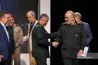 مراسم رونمایی از آثار اسنادی و پژوهشی دفاع مقدس