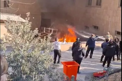 وقوع آتش&zwnj;سوزی در دانشگاه آزاد واحد تهران شمال + فیلم