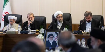 همه دستگاه&zwnj;ها برای برون&zwnj;رفت از مشکلات تلاش کنند/ وظایف مجمع منافاتی با شورای نگهبان ندارد