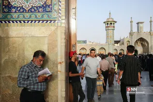 قرائت دعای عرفه در حرم مطهر حضرت فاطمه معصومه (س)