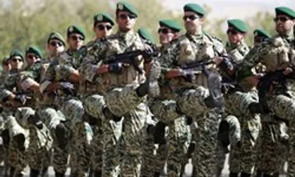 ارتش دست در دست سپاه، بسیج و نیروی انتظامی آماده دفاع از انقلاب است
