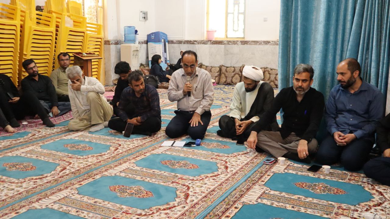 هشتمین نشست سالانه فعالین جبهه فرهنگی انقلاب اسلامی استان بوشهر به مناسبت سالروز صدور پیام امام خمینی درباره پذیرش قطعنامه ۵۹۸ در روستای بحیری شهرستان دشتی (مزار شهید نادر مهدوی) برگزار شد.