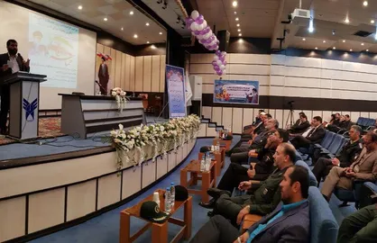 مجری برنامه ۹ دی دانشگاهیان سیرجان به دلیل انتقاد از مسئولان برکنار شد! + فیلم