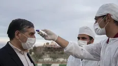 تمهیدات دانشگاه علوم پزشکی مشهد برای ایام شهادت امام رضا (ع) / بیماریابی در مبادی ورودی شهر مستقر شد