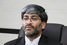 رئیس کل دادگستری اردبیل در جمع دانشجویان محقق اردبیلی سخنرانی می‌کند