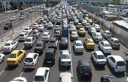 شروع ترافیک صبحگاهی در تهران/ اعلام معابر پُرتردد