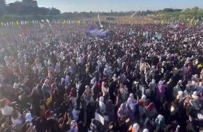 نسخه لبنانی &laquo;سلام فرمانده&raquo; در استادیوم شهر &laquo;صور&raquo; لبنان اجرا شد