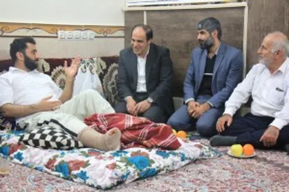 مسئولین استان قزوین از دانشجوی بسیجی مجروح شده به دست آشوبگران عیادت کردند