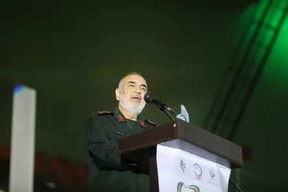 گزارشی از مراسم دومین کنگره ملی شهدای ورزشکار / سردار سلامی : این جوانان به دامان ملت برمی&zwnj;گردند و با همین&zwnj;ها انتقام می&zwnj;گیریم