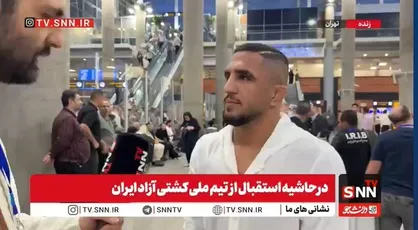عموزاد: رحمان برای چنین روزی خیلی زحمت کشید/ خیلی&zwnj;ها من را با او اشتباه می&zwnj;گیرند + فیلم