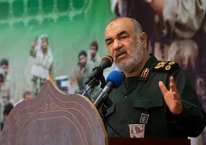 سرلشکر سلامی: منطق ما برای دفاع از تمامیت ارضی &laquo;قوی شدن&raquo; است / موشک&zwnj;های نیروی دریایی سپاه در رده بهترین&zwnj;های جهان