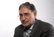 درخواست محمد نوری‌زاد برای خروج از کشور و رأفت اسلامی رهبر انقلاب