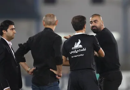 زارع : داور در حد و اندازه بازی ملوان و پرسپولیس نبود