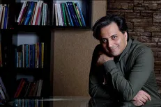 مجید اخشابی خواننده تیتراژ پایانی سریال ده‌نمکی شد