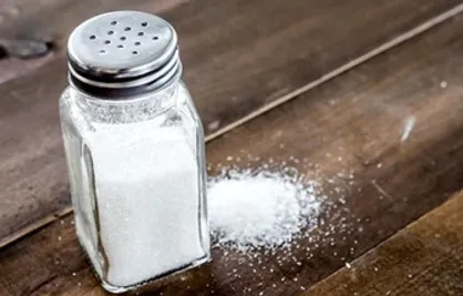 حتماً پیش از غذا مقداری &laquo;نمک&raquo; مصرف کنید!
