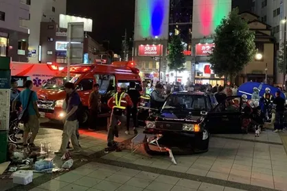 هجوم تاکسی به داخل پیاده&zwnj;رو در ناگویا / حداقل ۷ نفر مجروح شدند