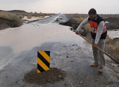 سیل قلعه&zwnj;گنج ١٠ میلیارد تومان به جاده&zwnj;ها خسارت زد