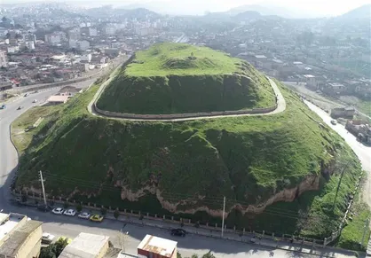 زیباسازی تپه تاریخی قلعه خندان گرگان/ میراث فرهنگی و شهرداری ۱۸ میلیارد تومان هزینه می&zwnj;کنند