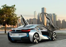 هوش مصنوعی چینی انتخاب BMW برای عصر جدید: آیا آینده خودروهای خودران در چین رقم می‌خورد؟