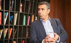 رجب‌پور: بیشتر از ۷۵ درصد موسیقی شنیداری مردم غیرمجاز است! / برخی خوانندگان داخلی برای کمپانی‌های آمریکایی کار می‌کنند