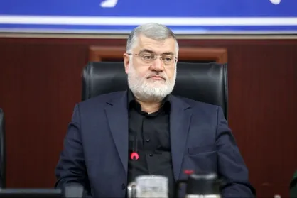 معتمدیان: مردم می&zwnj;توانند از تسهیلات پنل&zwnj;های خورشیدی استفاده کنند + فیلم